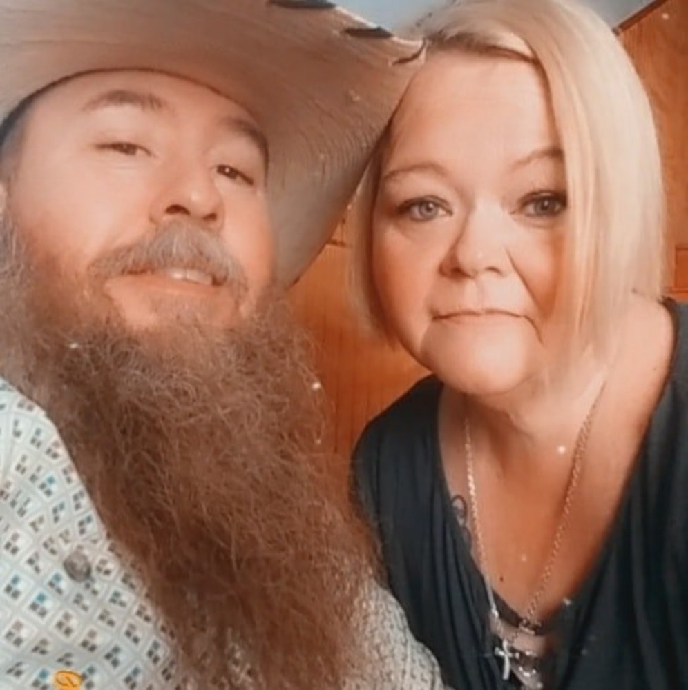 Meet your Posher, Leslie